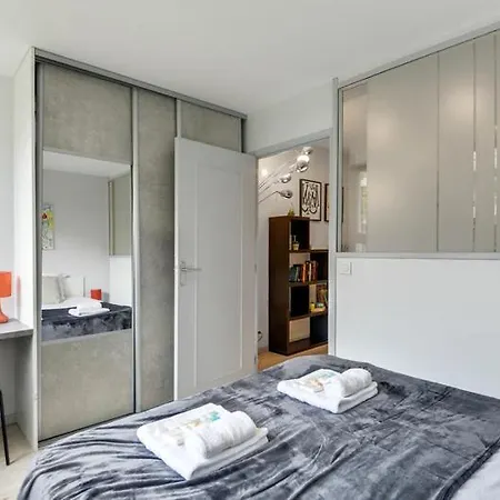 233 Concept Apartment *